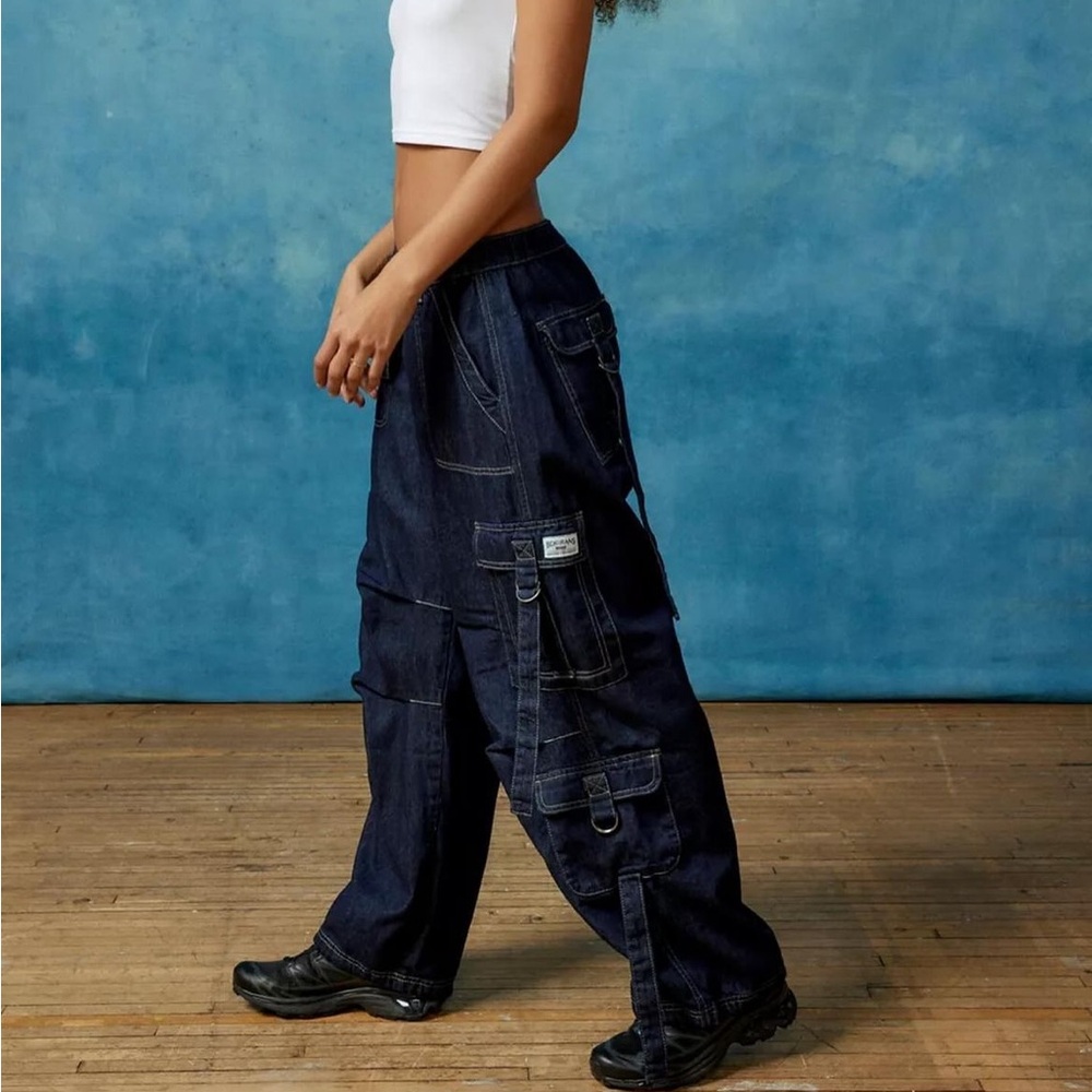 BDG Strappy Balloon Cargo Mid-Rise Jean - Picture 2 of 5